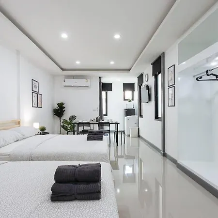 P4 Silom Large 2Beds Full Kitchen Wifi 4-6Pax Apartment Bangkok Exterior photo