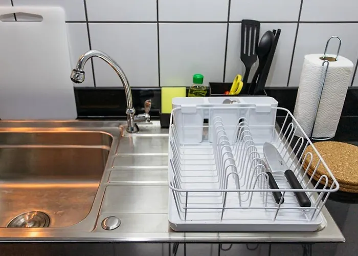 P4 Silom Large 2Beds Full Kitchen Wifi 4-6Pax